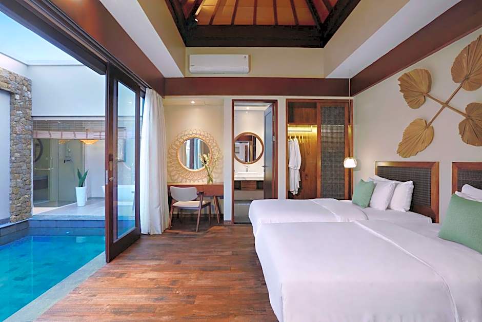 Photo 1 of 6 of Premier Villa Suite