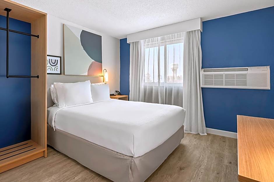 Spark by Hilton Eden Prairie