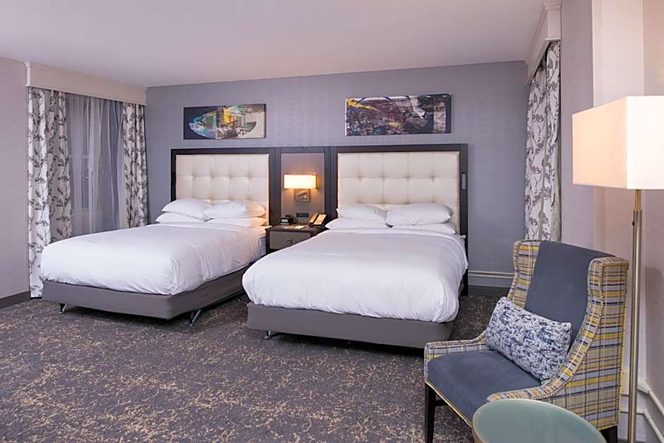 DoubleTree by Hilton Hotel Utica