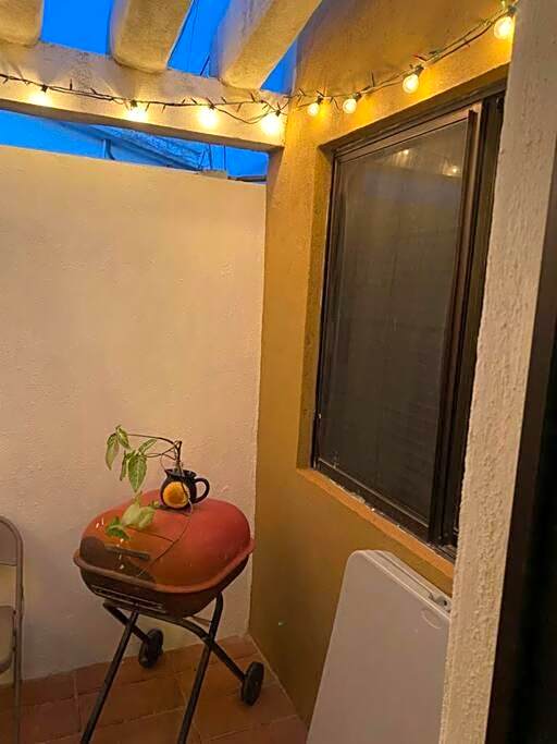 Casa Gaviotas Art cozy 2 bed house with art studio close to downtown