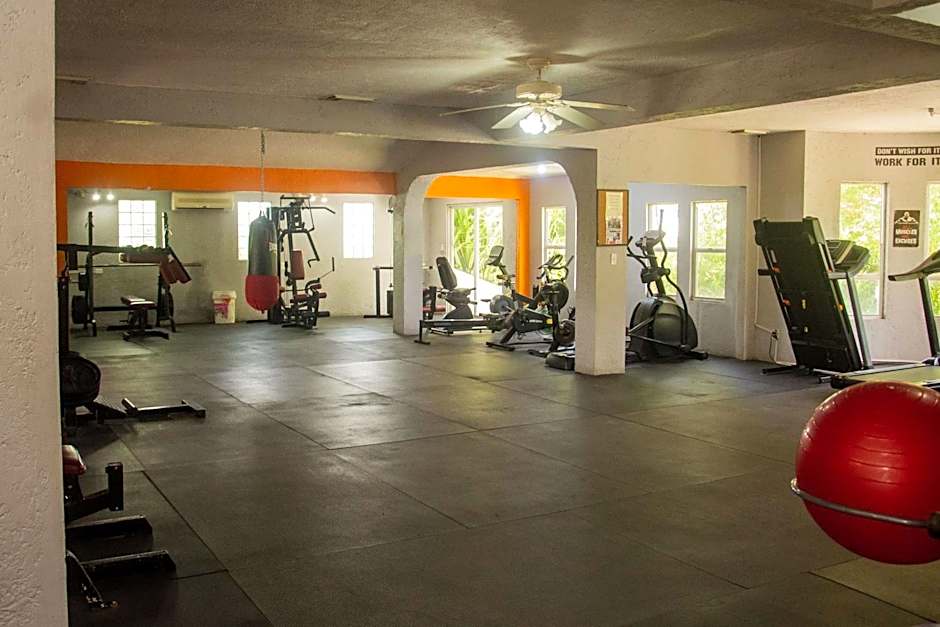 Best Western Grand Baymen Gardens