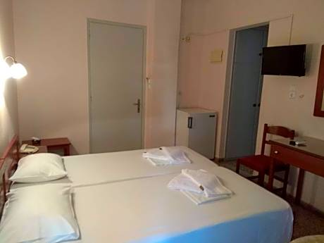 Economy Twin Room