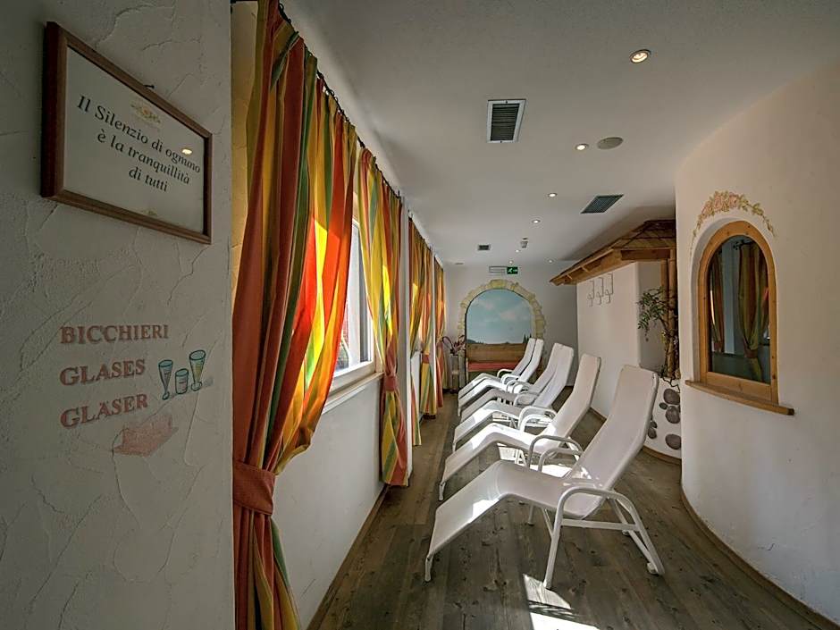 Hotel Monzoni - San Pellegrino