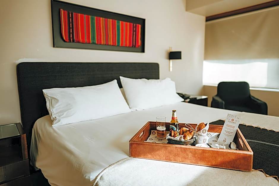 Hotel Almacruz and Convention Center