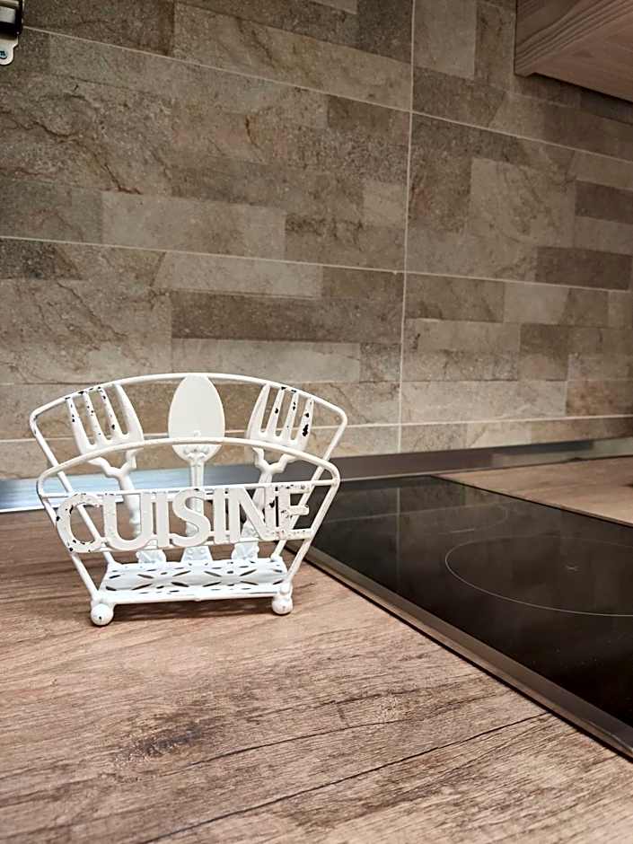 Tizzy Apartment & Rooms