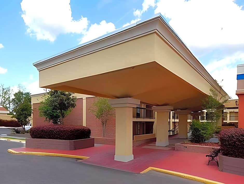 Quality Inn & Suites Statesboro