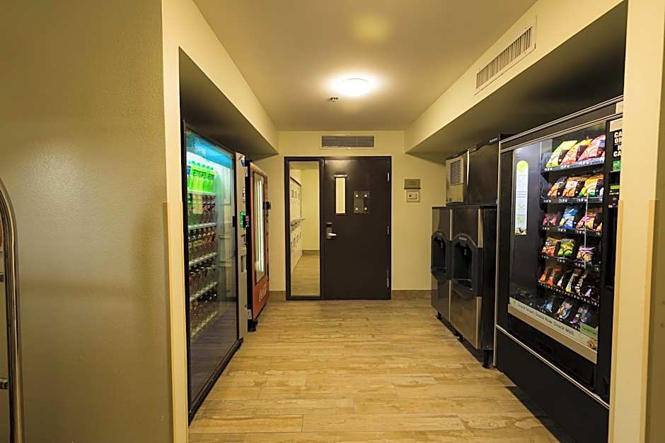 Hawthorn Extended Stay by Wyndham Saint Robert