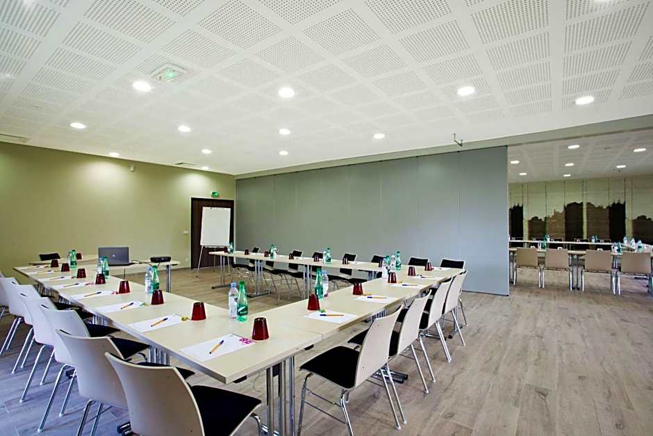 Golden Tulip Avignon Le Paradou
