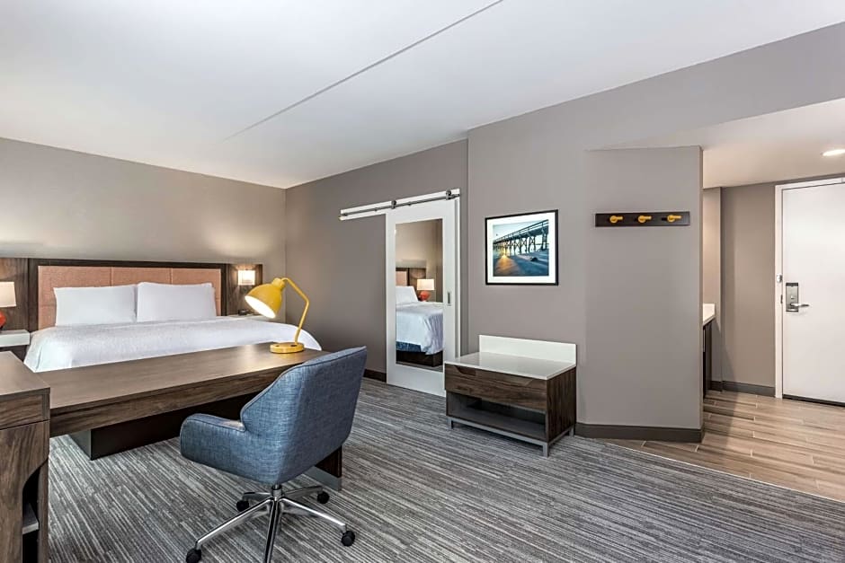 Hampton Inn By Hilton & Suites Kittery