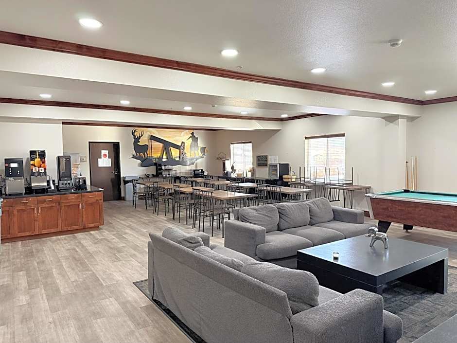 Black Gold Suites Stanley