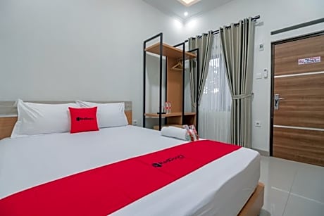 RedDoorz Syariah @ Boemi Guesthouse Tasikmalaya