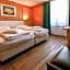 Hotel Tell and Apartments