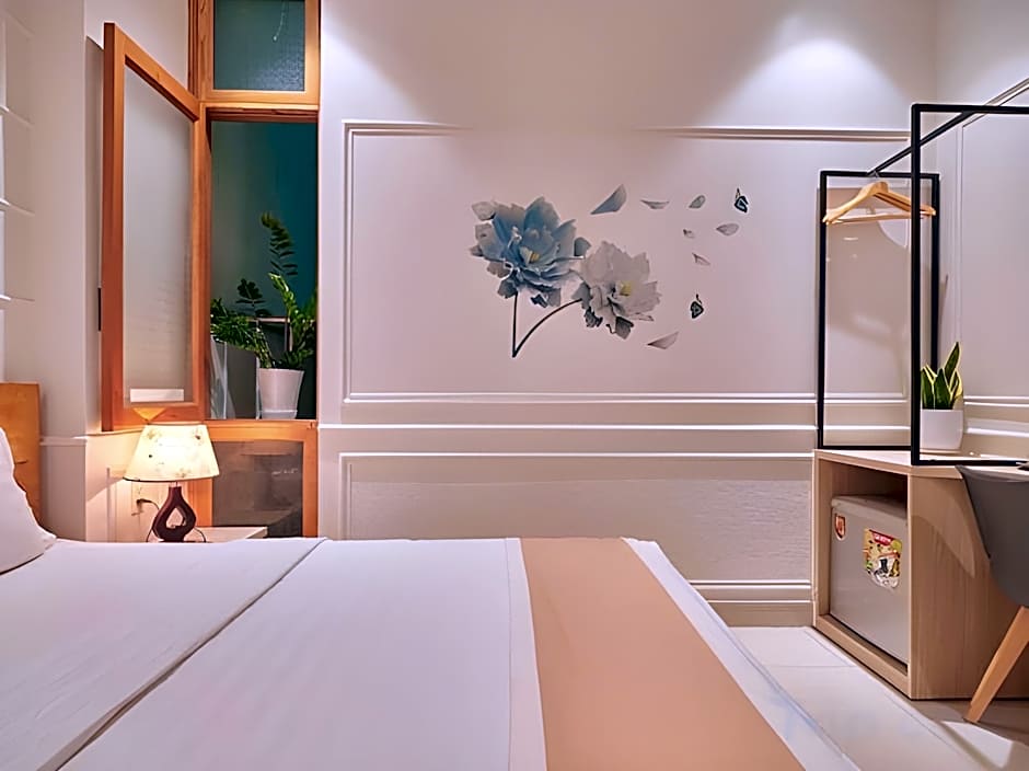 Bin Bin Mimosa Hotel - Near Tan Son Nhat Airport 