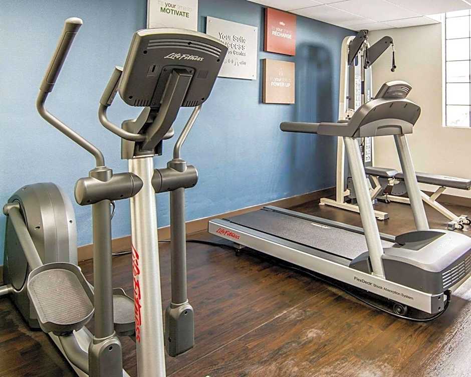 Comfort Suites Fredericksburg