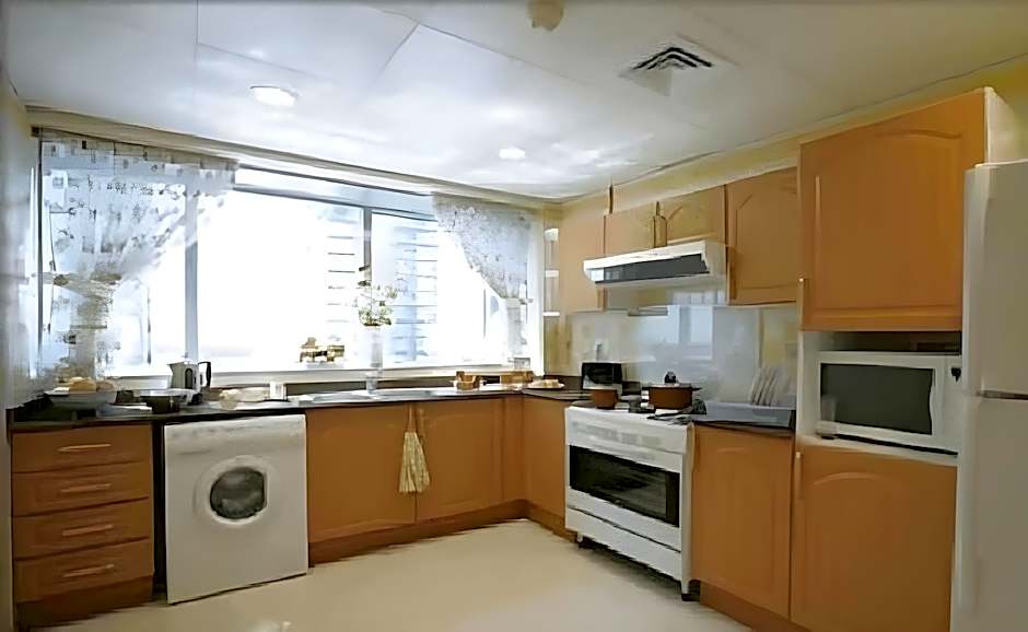 Deira Suites Deluxe Hotel Suites