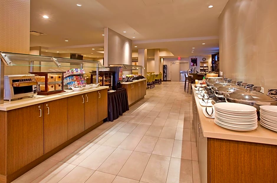 Holiday Inn Vancouver-Centre Broadway By IHG