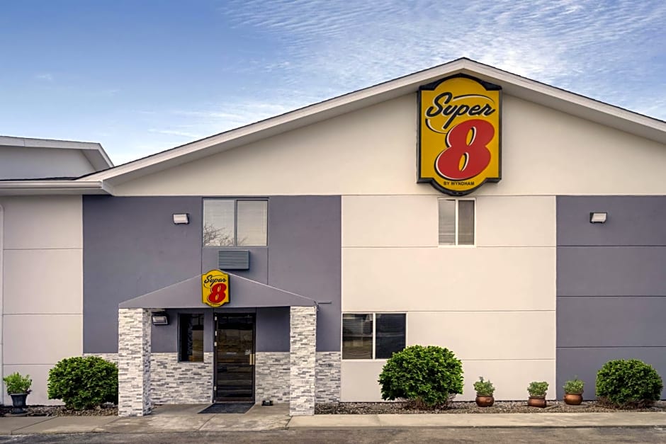Super 8 by Wyndham Merrillville