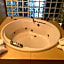 Parizzi Suites & Restaurant