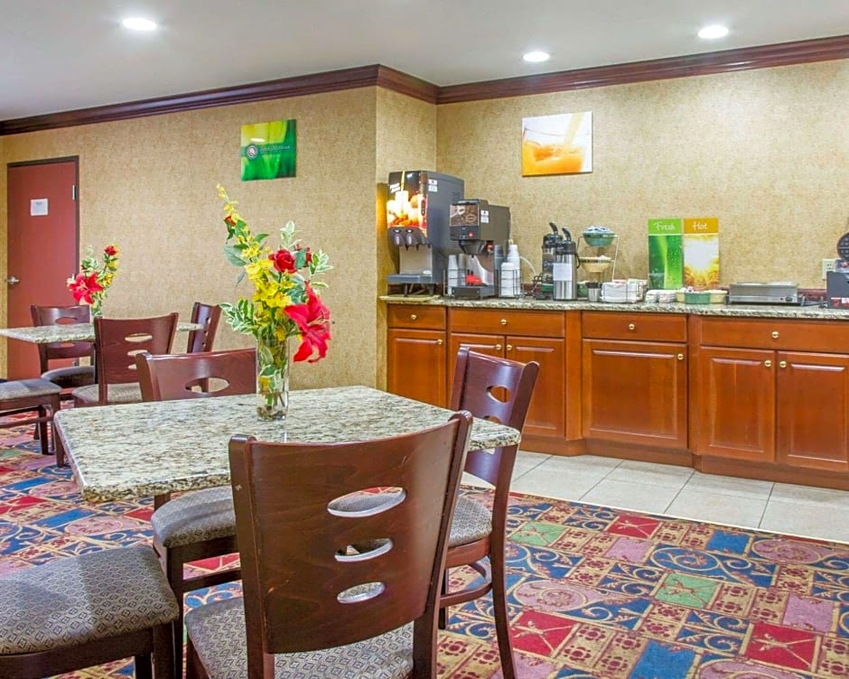 Quality Inn & Suites
