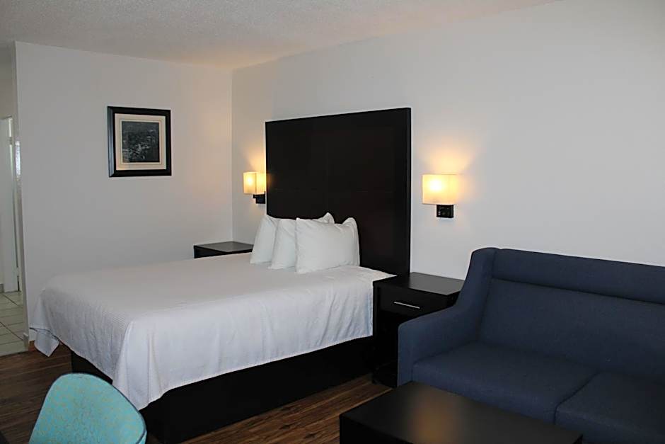 Pine Tree inn