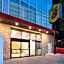 Super 8 by Wyndham Bronx Near Stadium