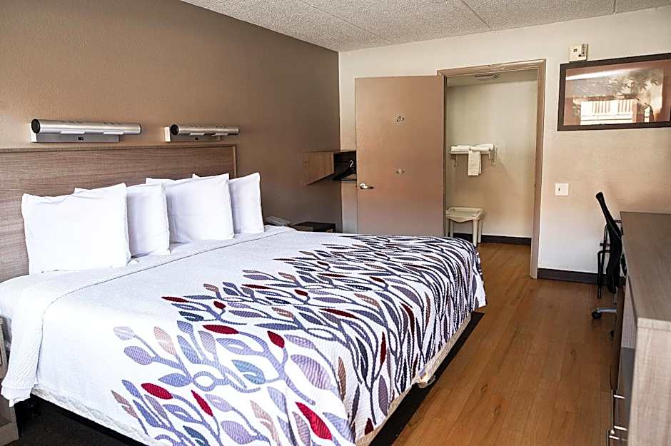 Red Roof Inn Rochester - Henrietta