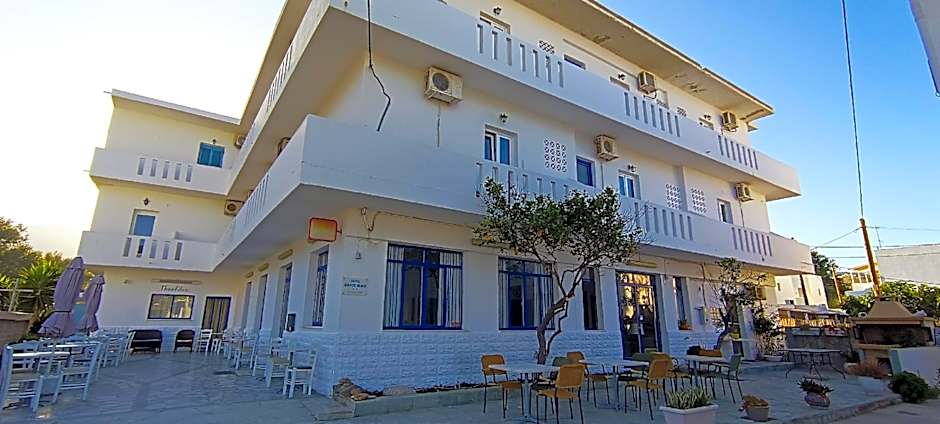 SERIFOS BEACH HOTEL