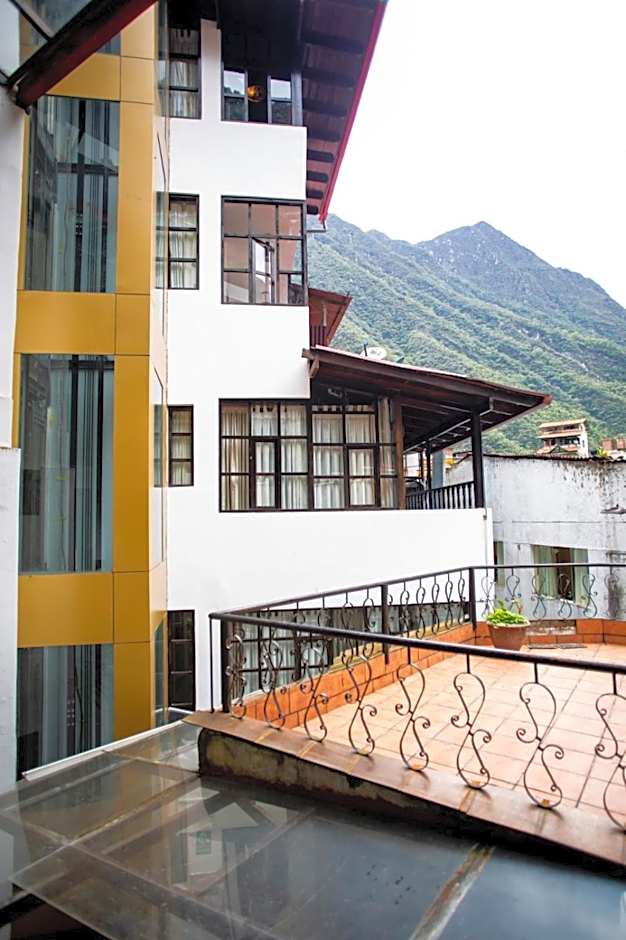 Gringo Bill's Boutique Hotel