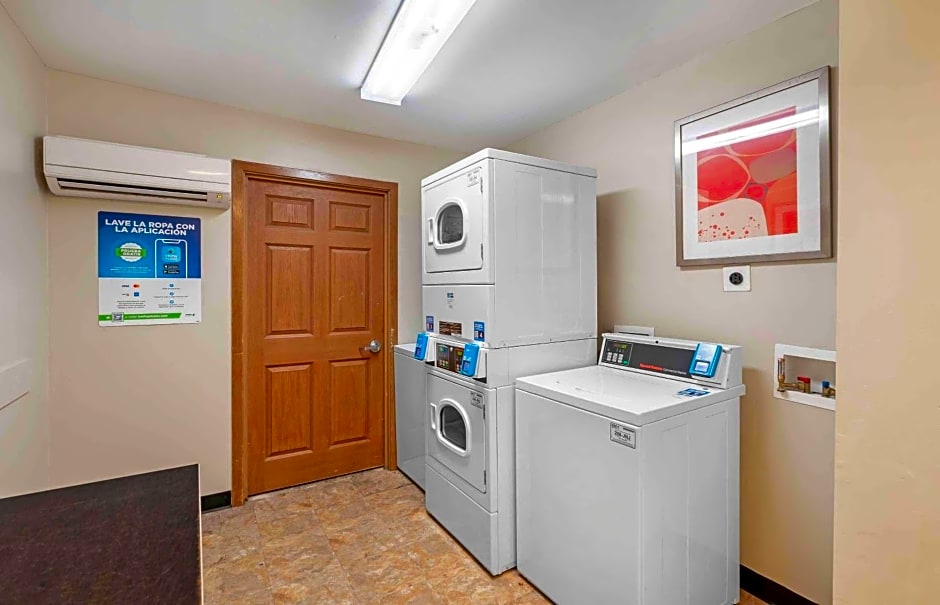 Extended Stay America Suites - Norfolk - Virginia Beach