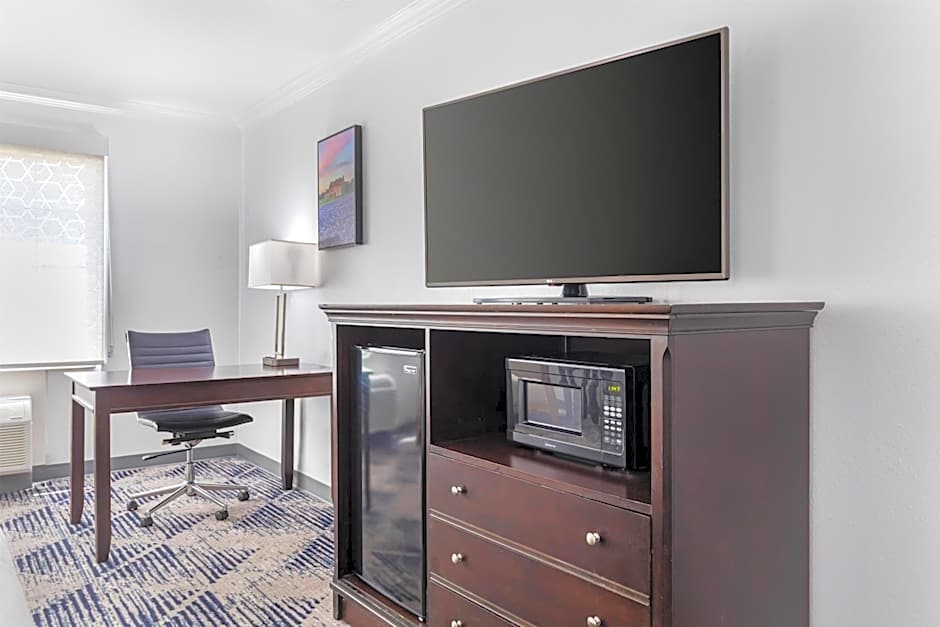 Best Western Plus Southpark Inn & Suites