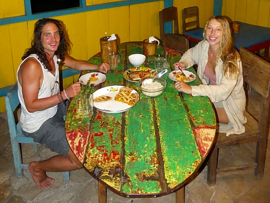 4 Pohon - Les 4 Arbres