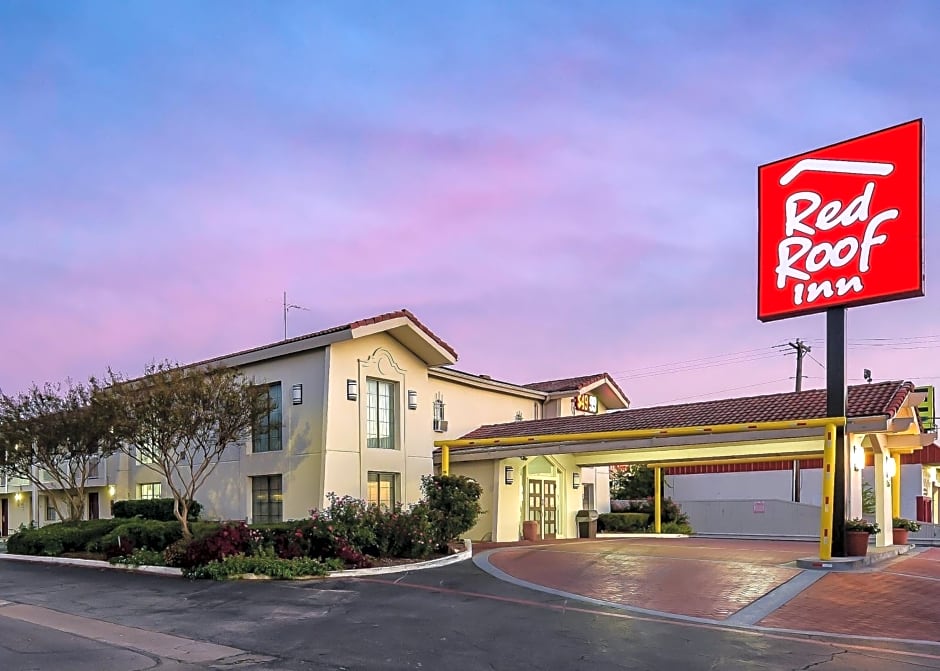 Red Roof Inn Plano