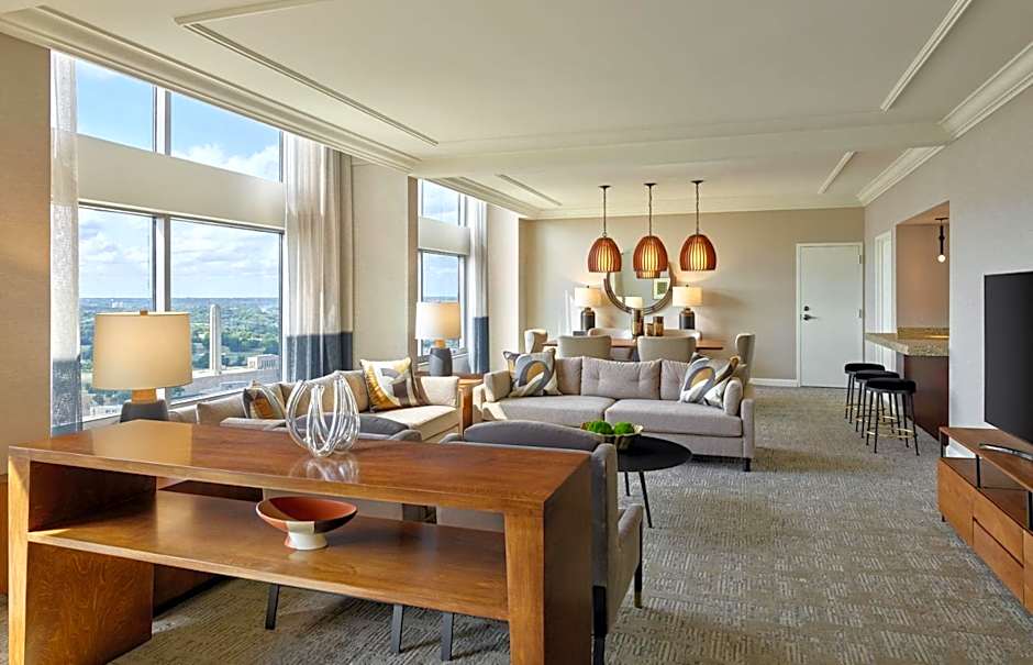 Sheraton Kansas City Hotel At Crown Center