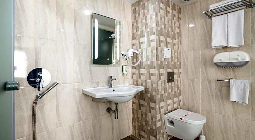 Hotel Boutique 5 - Free parking - Free breakfast - Free internet - EVSE