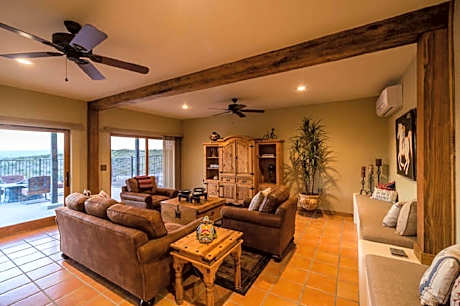 Chalet-Ensuite-Premium-Vineyard view-Hacienda de Suenos