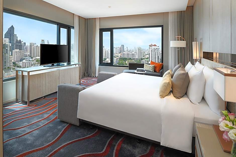 Photo 1 of 6 of Executive Suite