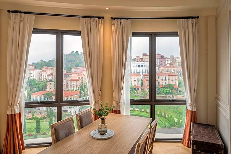 Toscana Piazza by Toscana Valley