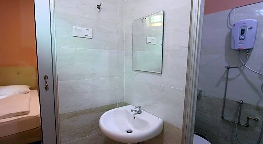 Shamrock Guest House ll