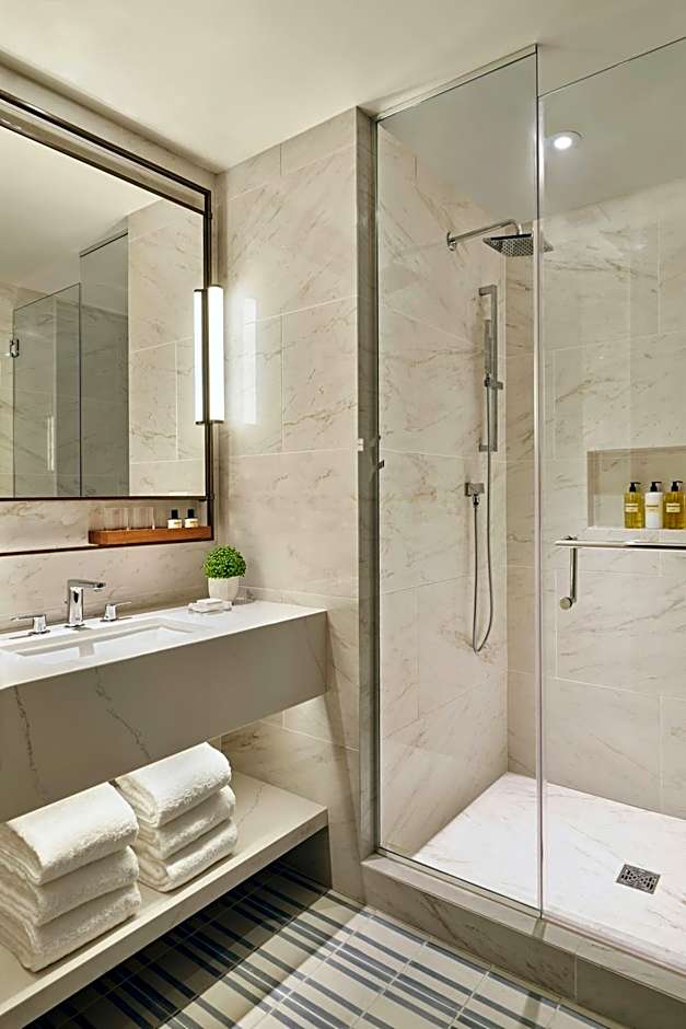 The Hollywood Grande, Autograph Collection