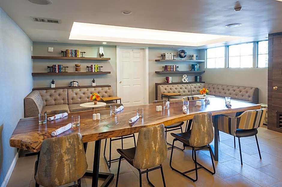 Hotel Indigo Napa Valley By IHG