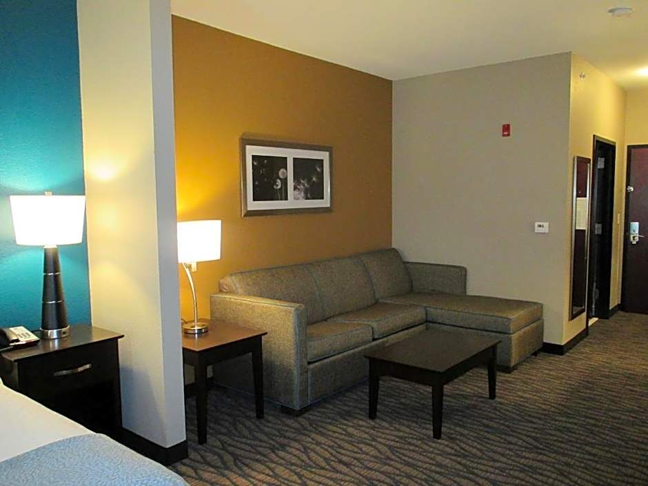 Best Western Plus Hiawatha Hotel