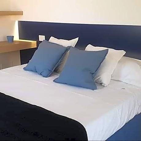 Deluxe Double Room with Balcony and Sea View