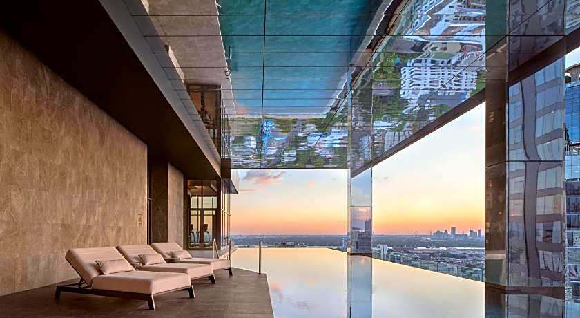 InterContinental Bangkok Sukhumvit By IHG