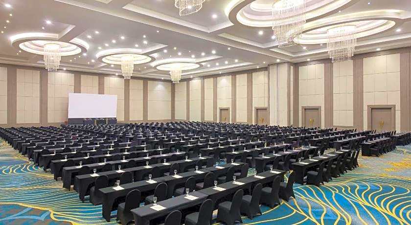 Grand Mercure Solo Baru