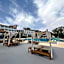 Adelais Bay Hotel