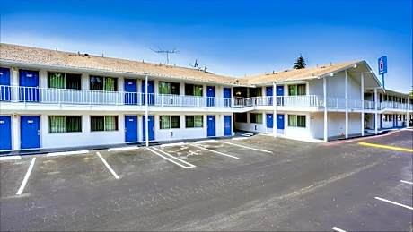 Motel 6-Tigard, OR - Portland South - Lake Oswego