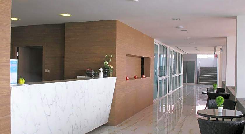 Nantra Pattaya Baan Ampoe Beach