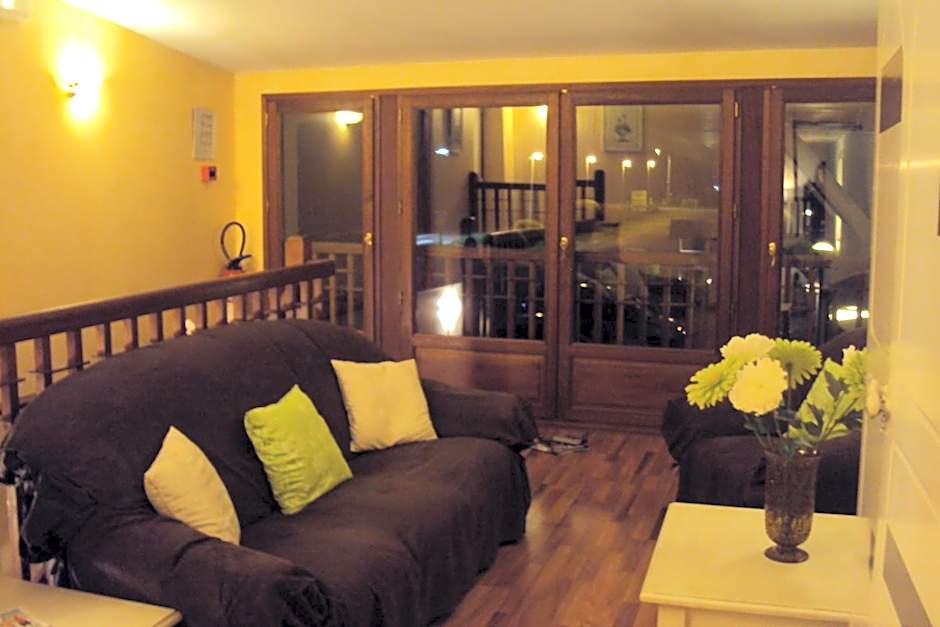 Logis Hôtel Les 3B