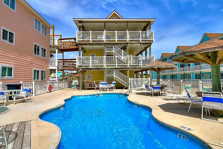 Beachgate Condo Suites and Hotel 438 condo