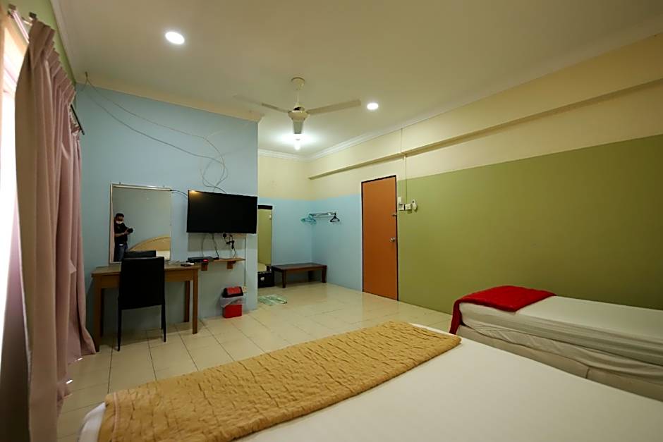OYO Homes 90575 CK Bahau Homestay